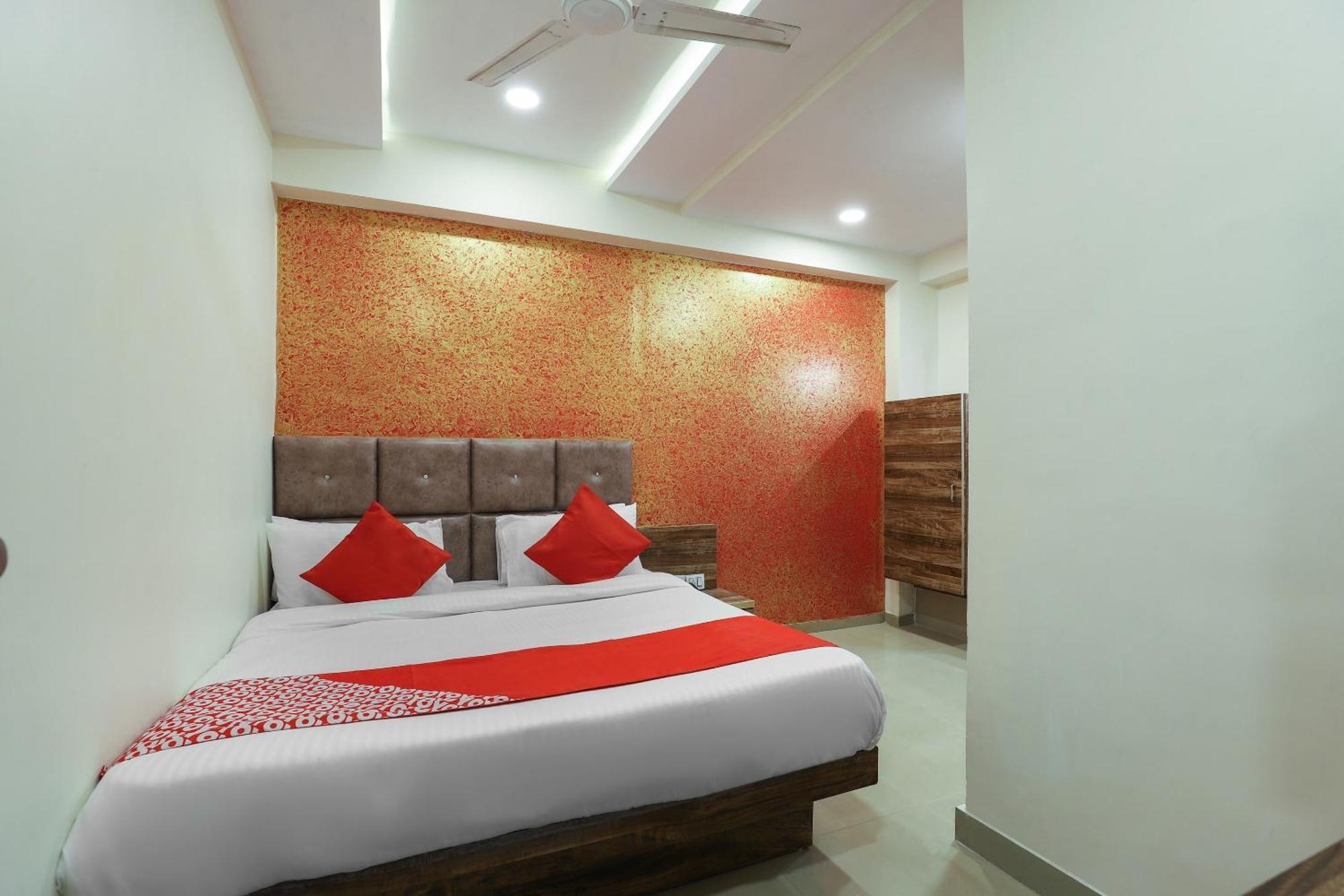 Hotel O Dream Stay Sarkhej Extérieur photo