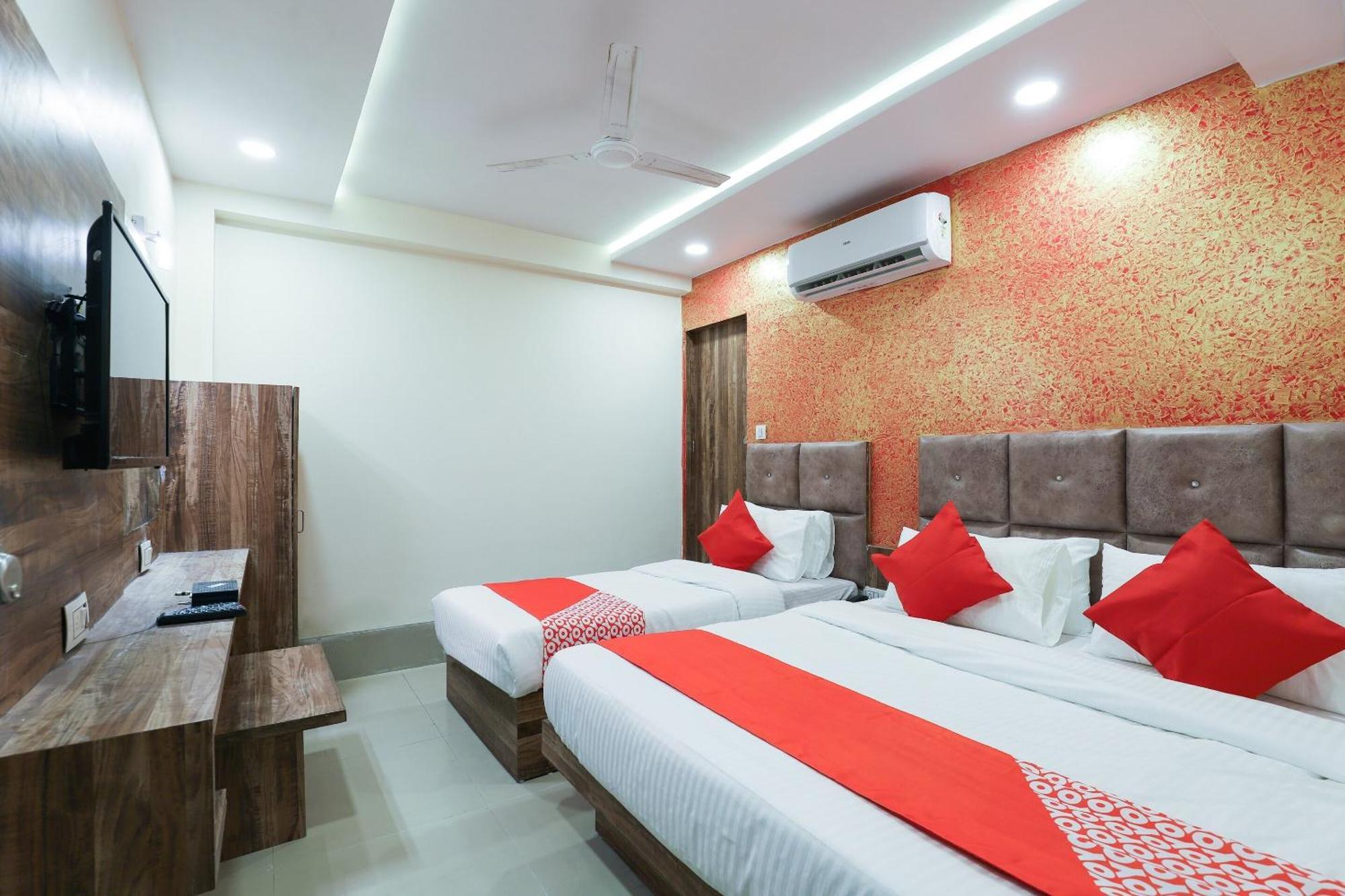 Hotel O Dream Stay Sarkhej Extérieur photo