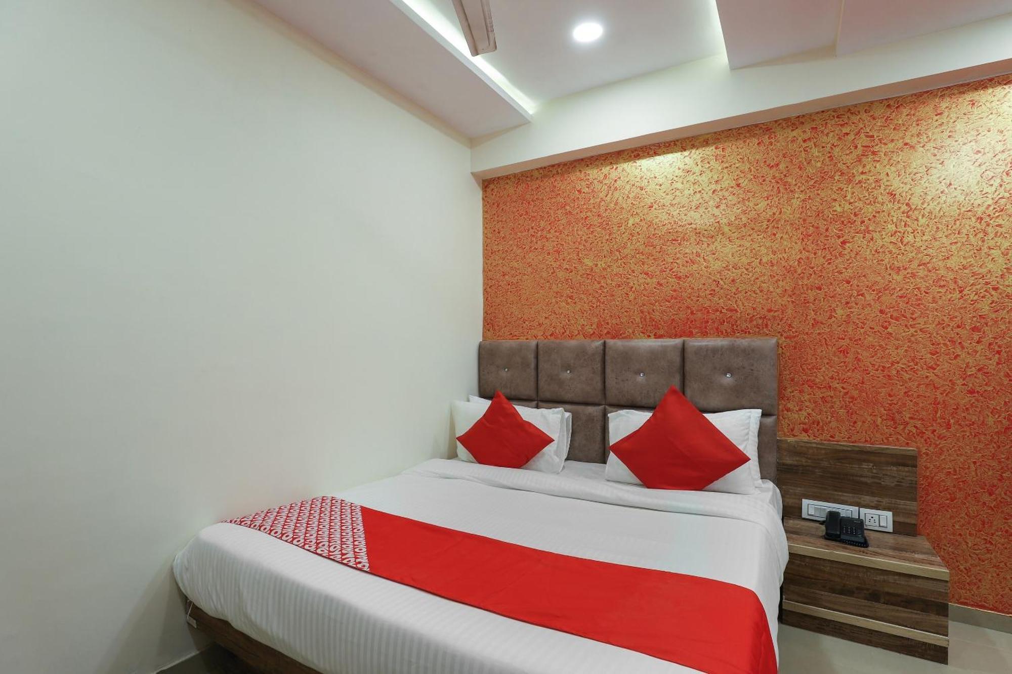 Hotel O Dream Stay Sarkhej Extérieur photo