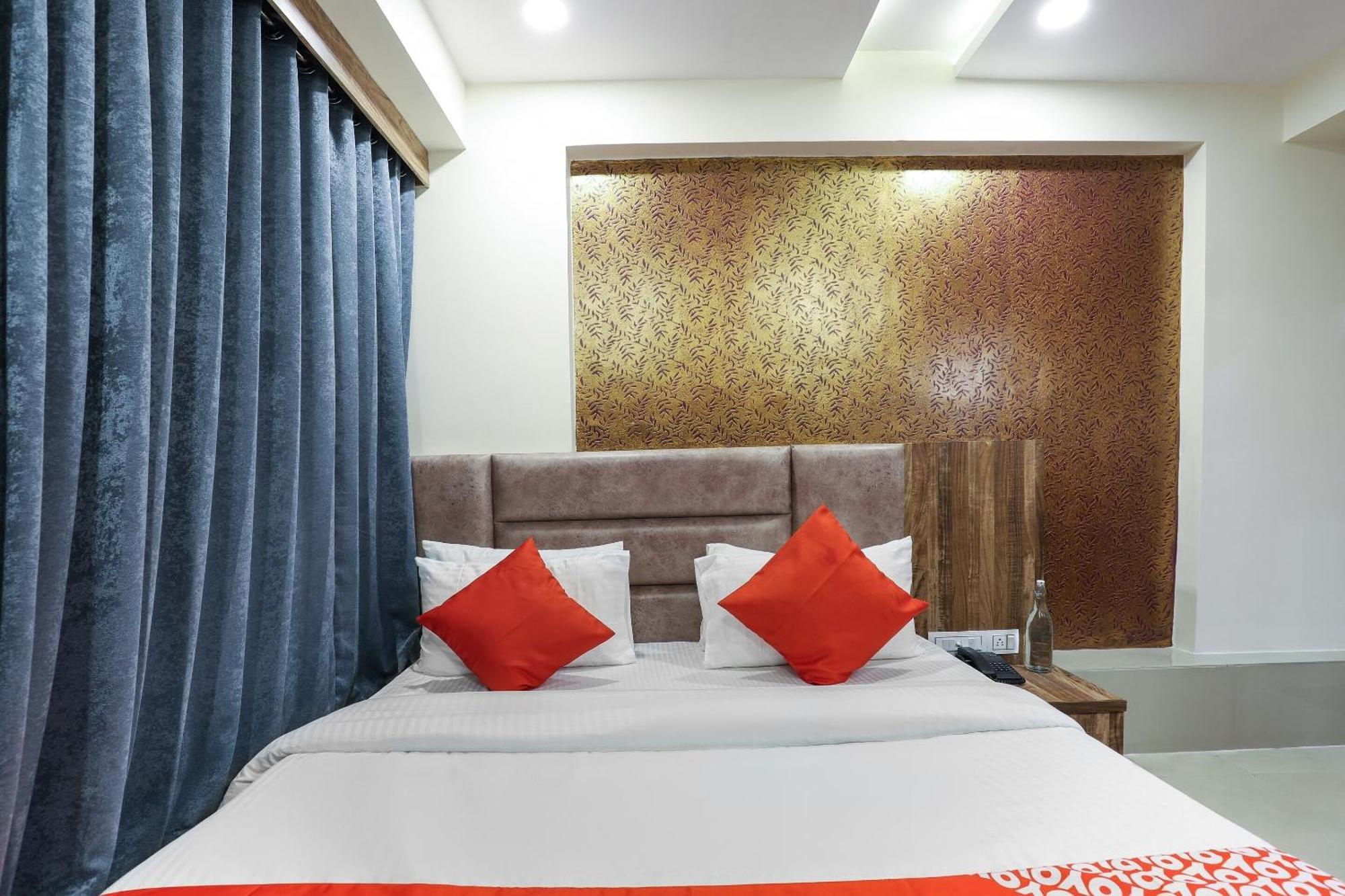 Hotel O Dream Stay Sarkhej Extérieur photo
